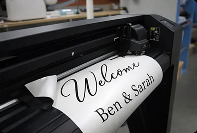 Professional vinyl cutting machine